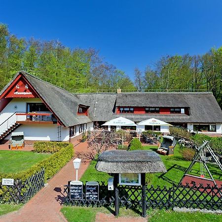 Restaurant & Hotel Baumhaus Hagen Sassnitz Ngoại thất bức ảnh