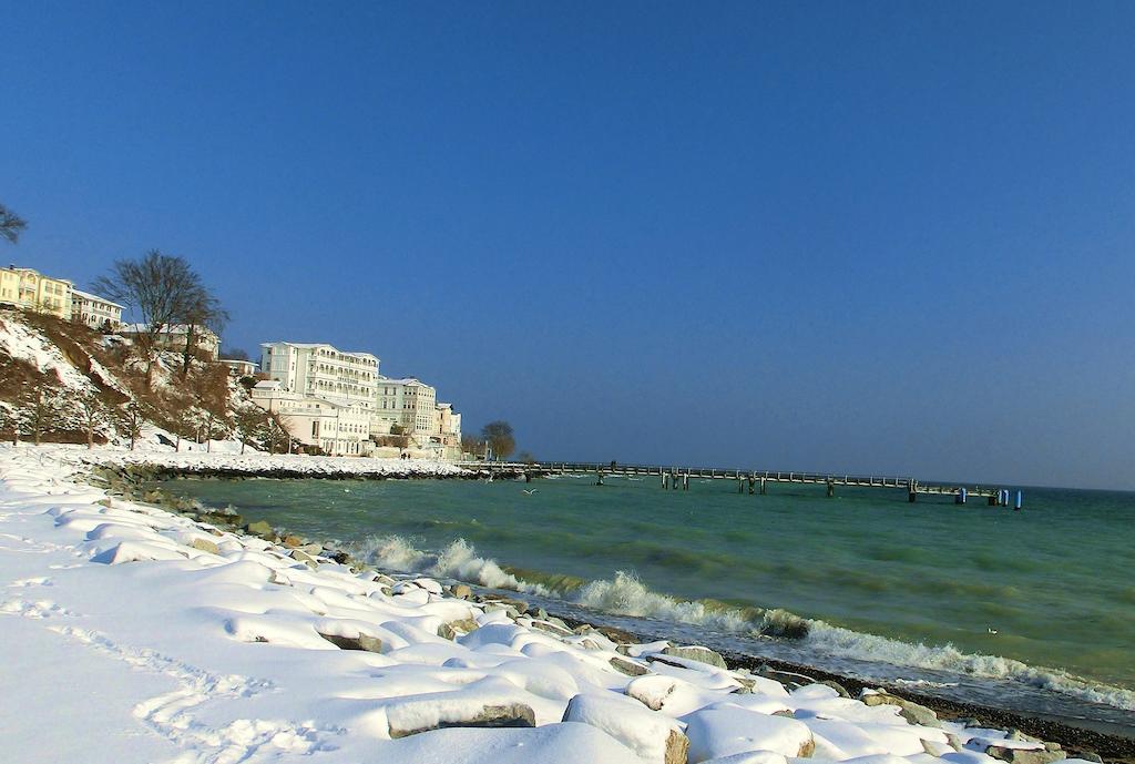 Restaurant & Hotel Baumhaus Hagen Sassnitz Ngoại thất bức ảnh