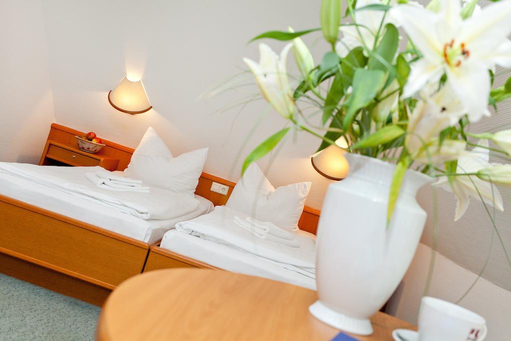 Restaurant & Hotel Baumhaus Hagen Sassnitz Phòng bức ảnh