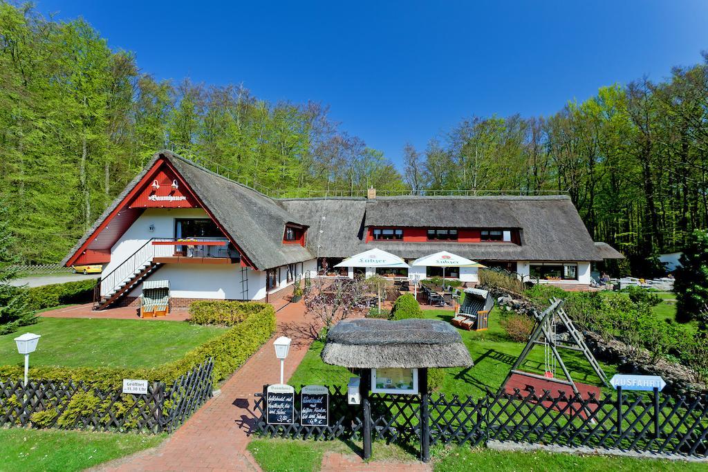 Restaurant & Hotel Baumhaus Hagen Sassnitz Ngoại thất bức ảnh